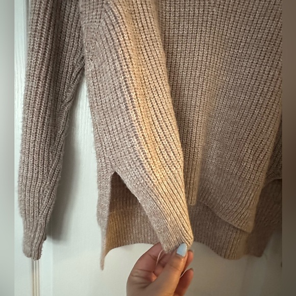 John + Jenn Sweater - Picture 2 of 5